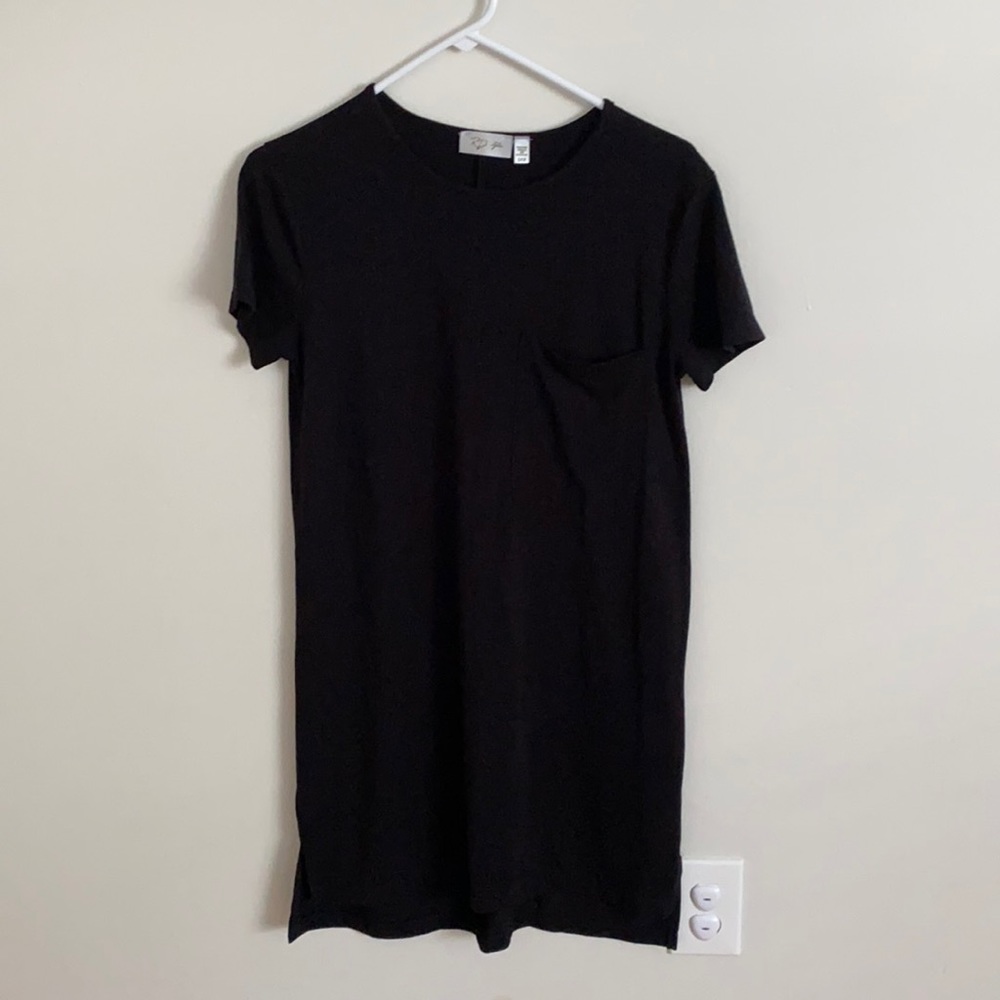Black tshirt dress with pocket